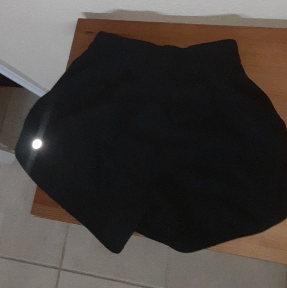 Tracker Short V
4"